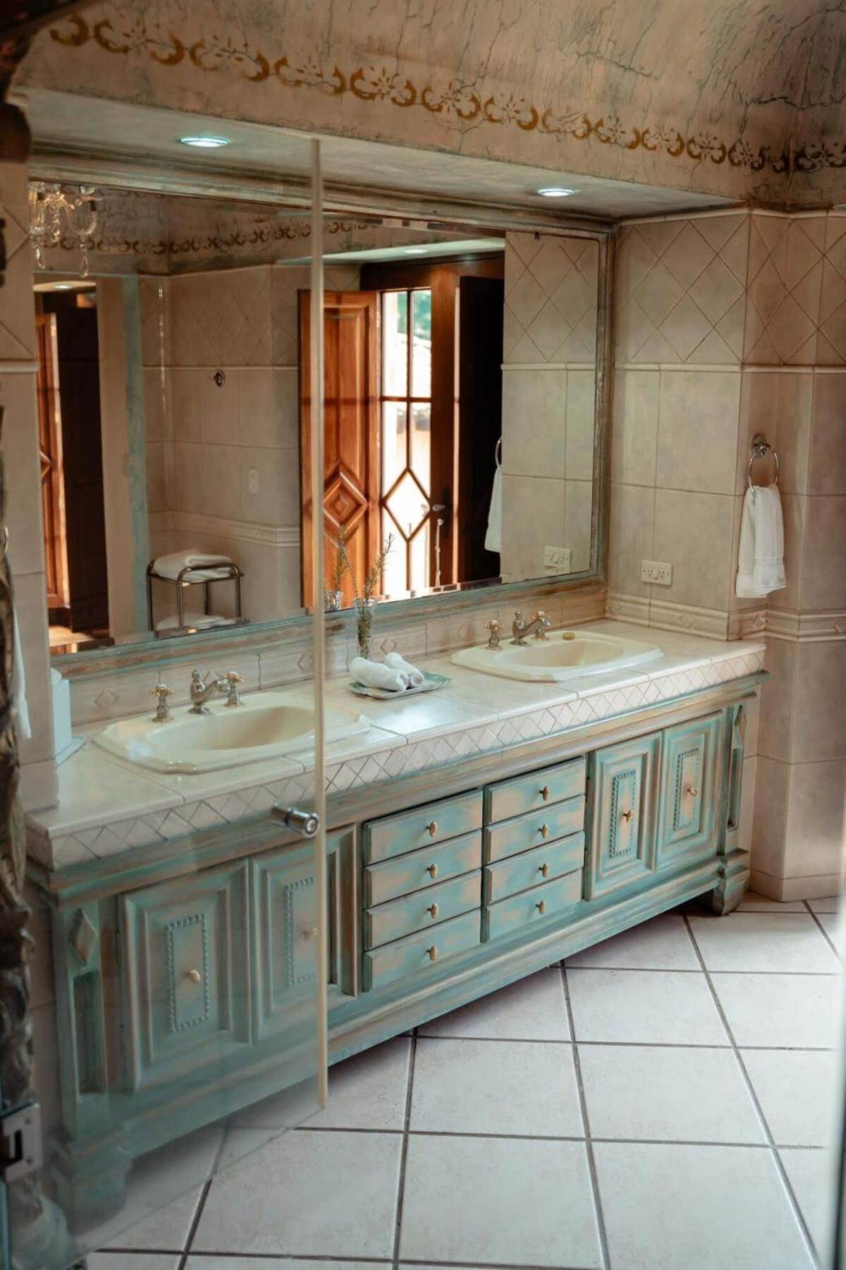 Sharazade - Boutique Stay Pool Magical Setting 危地马拉安地瓜 外观 照片